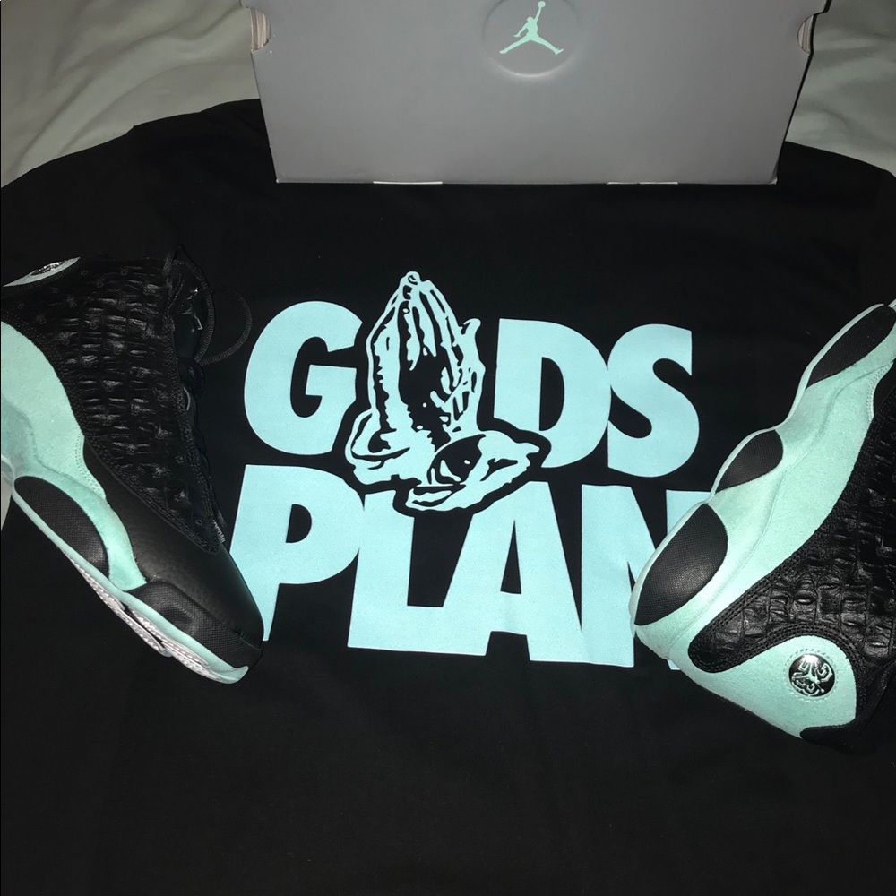 Jordan 13 island green NIB w/ matching shirt